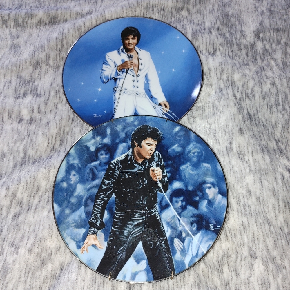 2 Elvis collectors plates